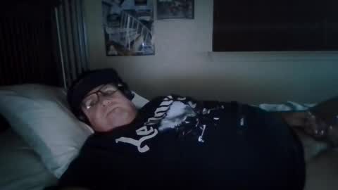 Snapshot of panos678442 chatting on May 18, 2026, 4:18 am panos online show from May 18, 2026, 4:18 am