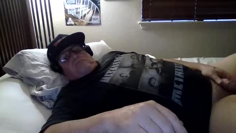 Snapshot of panos678442 chatting on May 21, 2026, 12:17 am panos online show from May 21, 2026, 12:17 am