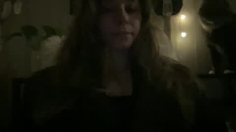 Pantiesofthefae online show from May 21, 2026, 9:49 am