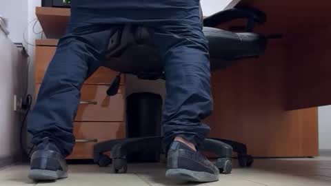 Pantyhose Lover online show from September 9, 2025, 6:24 am