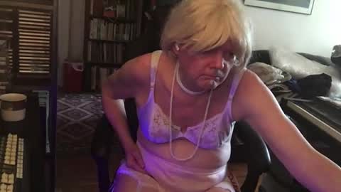 Snapshot of pantyvloletlace chatting on July 18, 2026, 9:07 pm Pantyvioletlace online show from July 18, 2026, 9:07 pm