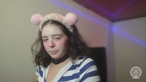 Snapshot of pao_ly chatting on June 11, 2026, 6:17 pm Paola online show from June 11, 2026, 6:17 pm