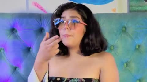 Paola Lyon online show from February 7, 2026, 7:23 am