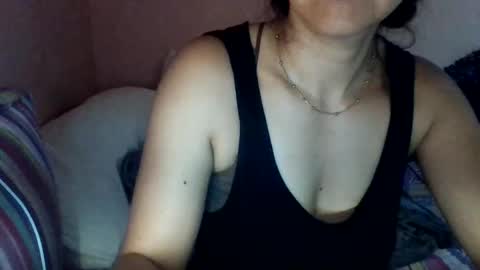 paolamz10 online show from June 10, 2026, 12:00 am