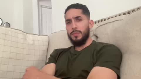 papicubano_guapo23cm online show from February 20, 2026, 7:25 pm