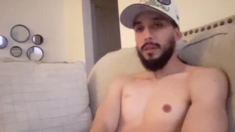 papicubano_guapo23cm online show from March 2, 2026, 7:09 am