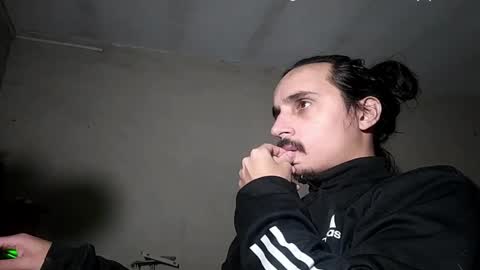 Snapshot of papito20cm chatting on June 1, 2026, 7:32 am Lau online show from June 1, 2026, 7:32 am