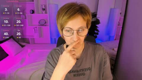 Paris online show from April 7, 2026, 5:57 pm