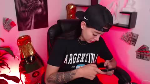 Paris D angelo online show from December 8, 2024, 12:40 am