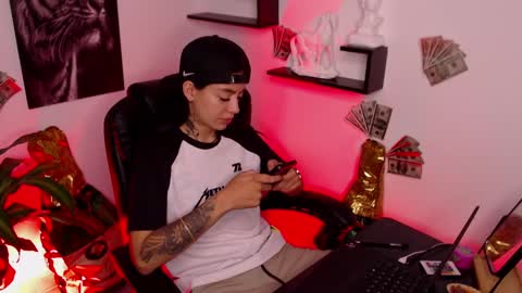 Paris D angelo online show from December 15, 2024, 11:31 pm