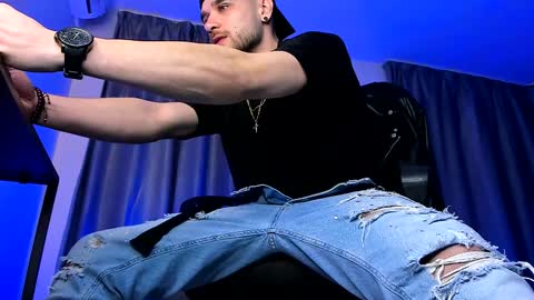 Paris online show from February 3, 2025, 6:24 am