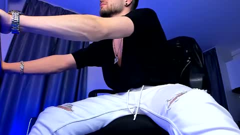 Paris online show from February 11, 2025, 10:50 pm