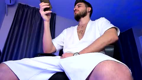 Paris online show from January 8, 2026, 1:08 am