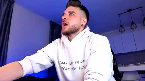 Paris online show from March 9, 2026, 10:47 pm