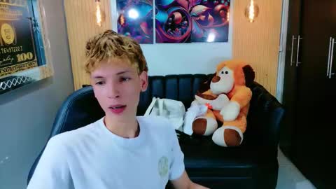 park_jimin1 online show from September 9, 2025, 11:54 am