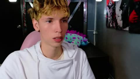 park_jimin1 online show from September 29, 2025, 12:21 pm