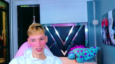 park_jimin1 online show from November 16, 2025, 3:50 pm