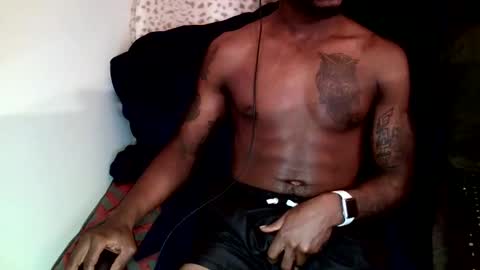 Snapshot of parlaytellio chatting on January 26, 2025, 12:26 am Parlay Tellio online show from January 26, 2025, 12:26 am