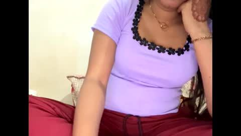 parneetu_642 online show from March 24, 2026, 5:01 am