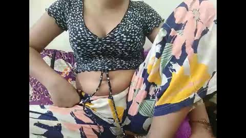 parneetu_642 online show from May 31, 2026, 4:14 pm
