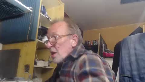 pascal88881 online show from December 9, 2024, 8:44 pm