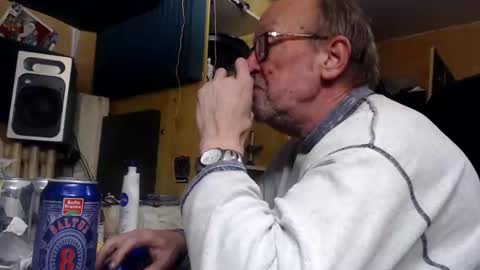 pascal88881 online show from December 15, 2024, 10:26 pm