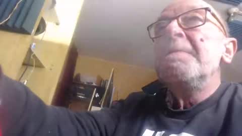 pascal88881 online show from December 28, 2024, 7:01 pm