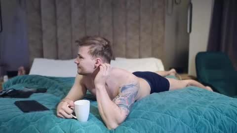 Pashka online show from May 16, 2026, 6:43 am