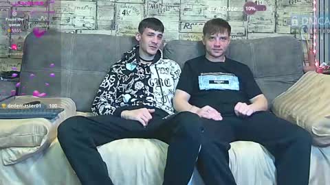 Max tall dark-haired guy with tattoos and Phil blond-haired online show from May 22, 2026, 12:51 am