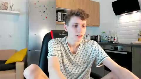 Snapshot of passionprince69 chatting on September 19, 2025, 1:18 am Alan online show from September 19, 2025, 1:18 am