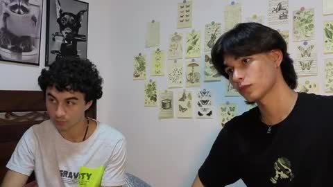patri_ck_villa online show from April 14, 2026, 11:22 pm