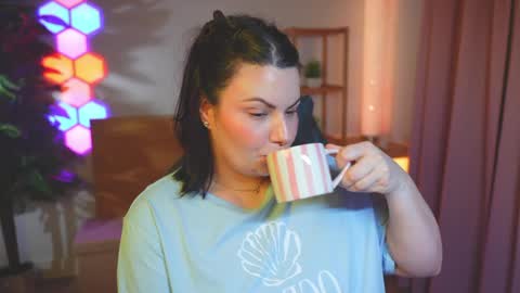 Patricia online show from April 27, 2026, 9:02 pm