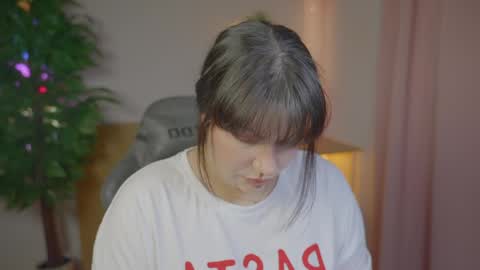Snapshot of patricia_bennett chatting on May 3, 2026, 2:23 pm Patricia online show from May 3, 2026, 2:23 pm
