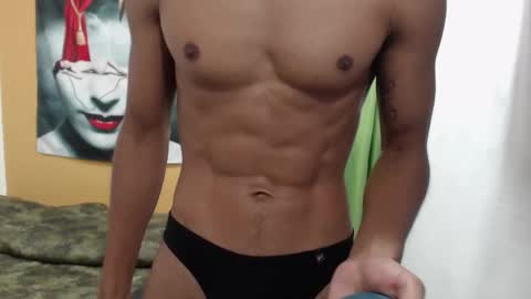 EDUAR Independent model online show from January 22, 2025, 12:59 am