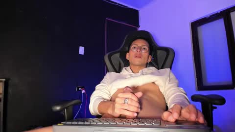 Snapshot of patricksherman chatting on October 10, 2025, 6:51 pm Patrick sherman online show from October 10, 2025, 6:51 pm