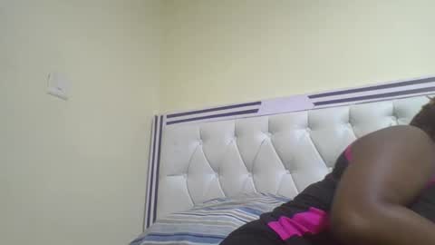 Snapshot of pattiekee chatting on December 1, 2024, 5:35 pm pk online show from December 1, 2024, 5:35 pm