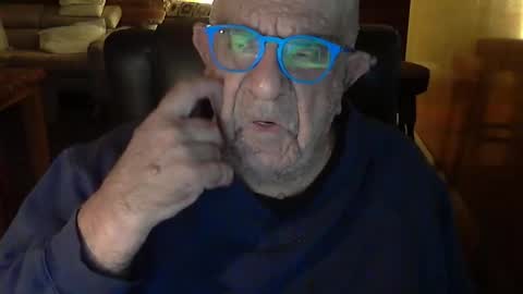 Snapshot of patvac chatting on May 11, 2026, 2:45 pm patvac online show from May 11, 2026, 2:45 pm