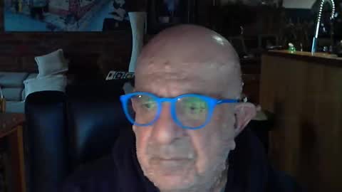 Snapshot of patvac chatting on May 19, 2026, 6:20 am patvac online show from May 19, 2026, 6:20 am