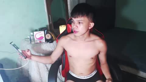 MrBigPaul online show from May 25, 2026, 8:53 am