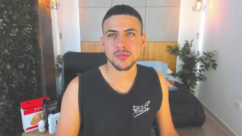 Paul Rivera online show from December 10, 2024, 8:05 pm