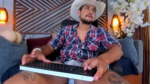 Paul Rivera online show from October 21, 2025, 11:05 pm