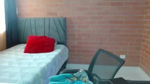 paula__117 online show from March 16, 2026, 7:40 pm