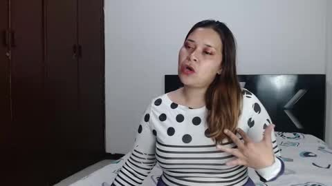 Snapshot of paula_anderson chatting on October 6, 2025, 12:30 am PAULA online show from October 6, 2025, 12:30 am