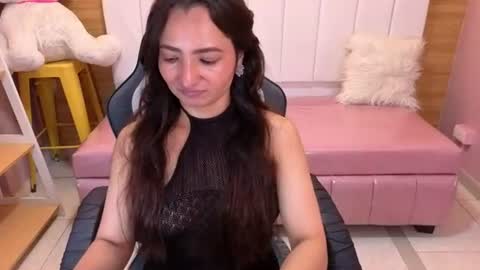 Snapshot of paulette37_a chatting on July 13, 2026, 12:52 pm Paulette online show from July 13, 2026, 12:52 pm