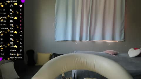 Snapshot of paulina_afrodita chatting on May 5, 2026, 4:04 pm MEGANLovense is active Private is OpenAnd my Fav thing is Squirt On ur Face and make ur dick happy. online show from May 5, 2026, 4:04 pm
