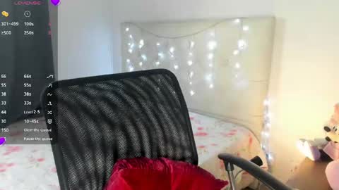 Snapshot of paulina_afrodita chatting on May 29, 2026, 5:44 pm MEGANLovense is active Private is OpenAnd my Fav thing is Squirt On ur Face and make ur dick happy. online show from May 29, 2026, 5:44 pm