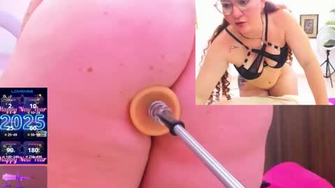 Snapshot of paulina_davis_ chatting on January 9, 2025, 4:19 am Paulina Davis online show from January 9, 2025, 4:19 am