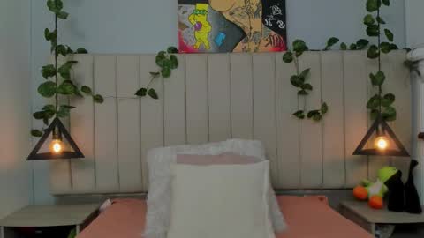 PAULINA  online show from February 23, 2026, 2:31 am