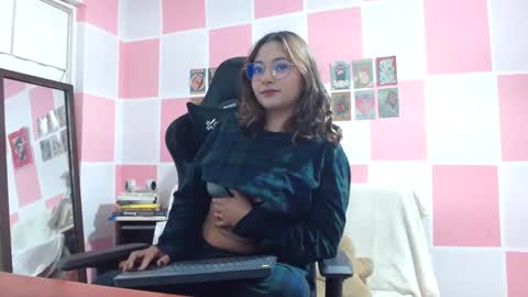 Paulina mosh online show from March 2, 2025, 12:22 pm