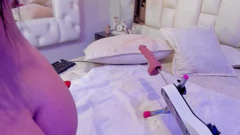 paulinabelen21 online show from March 21, 2026, 9:03 am